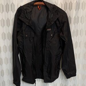 Men's Patagonia lightweight windbreaker black jacket